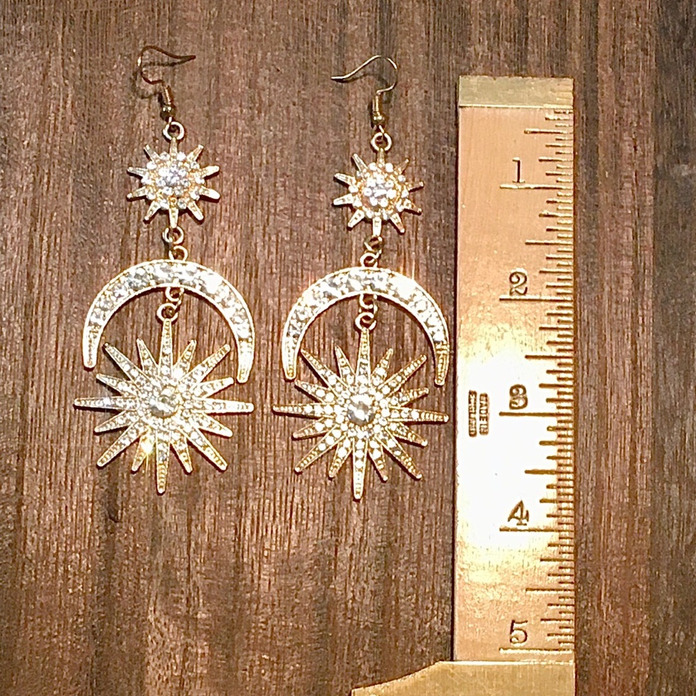 SOURCE UNKNOWN Gold Silver moon stars statement earrings Rhinestone Pierced Bold - Picture 6 of 8